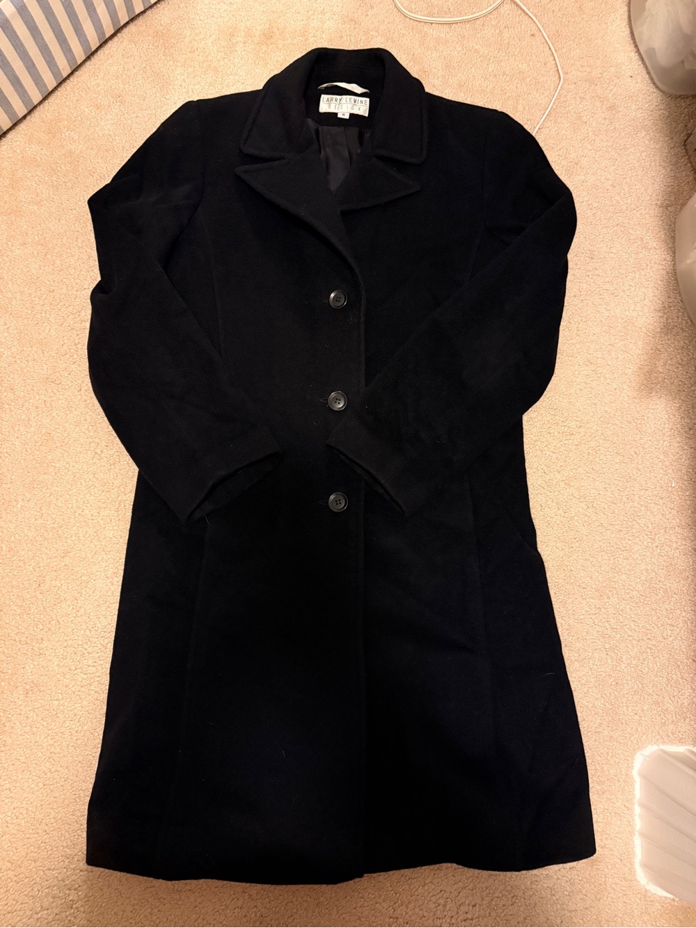 Larry Levine Black Wool and Cashmere Blend Women's Single-Breasted Coat
